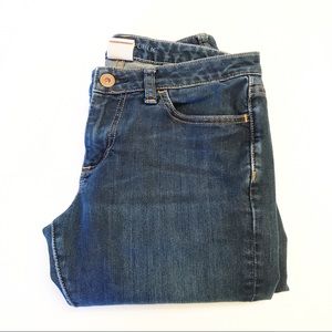 ✨BANANA REPUBLIC MID RISE JEANS✨